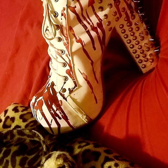 Meet your Posher, Amanda - Picture 5 of 16